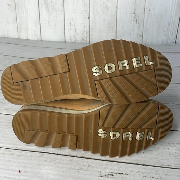 Sorel Harlow Waterproof Distressed Leather Butterscotch Chelsea Ankle Booties - Picture 7 of 10